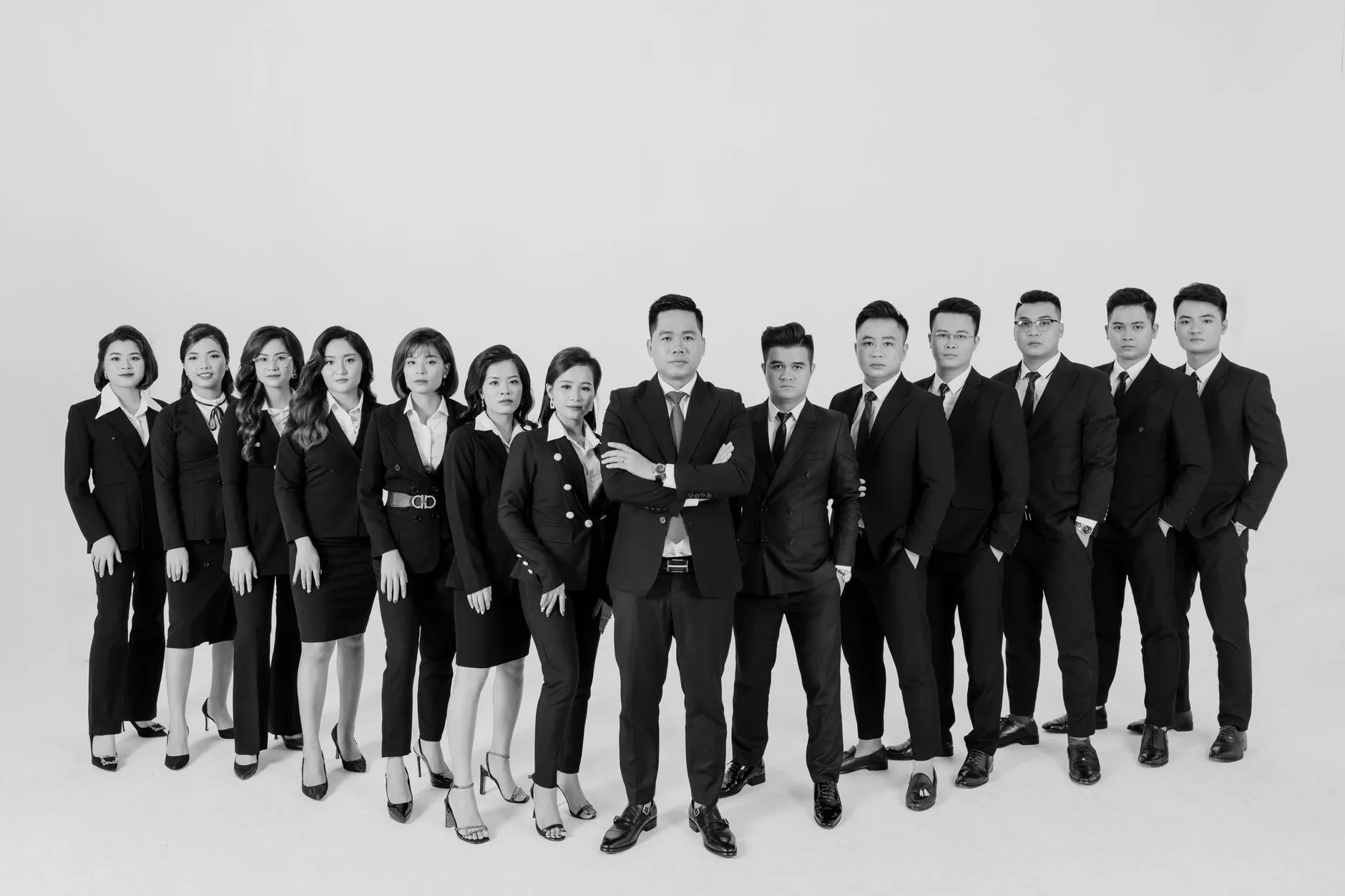 运动地坪施工与高空设备租赁在汉中某园区改造项目中的配合应用